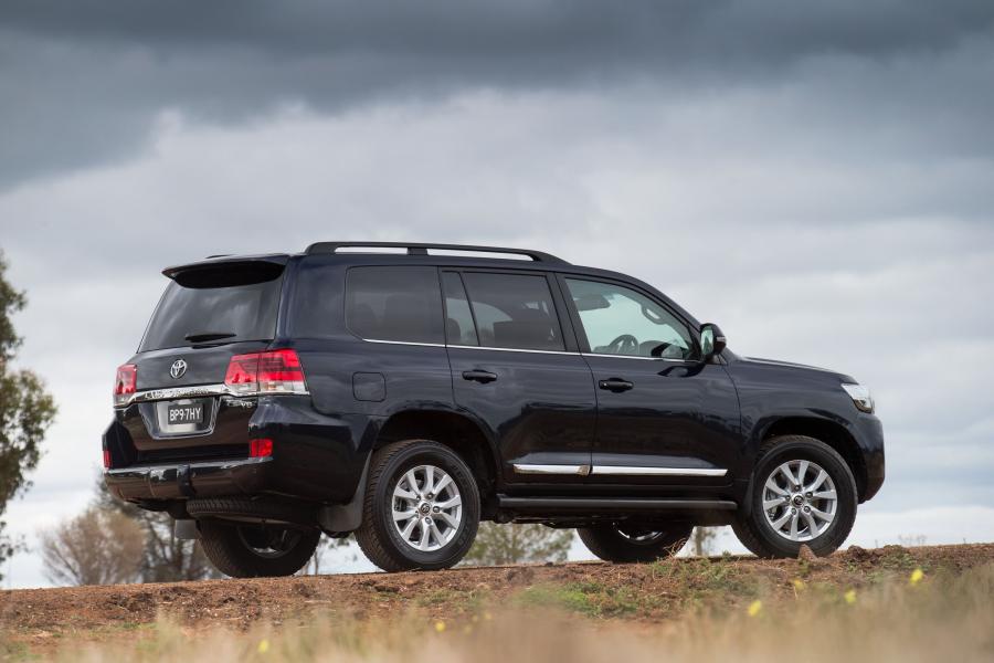  Toyota Land Cruiser 200 VX (UZJ200) 2015 года  (AU) (фото 2 из 11)